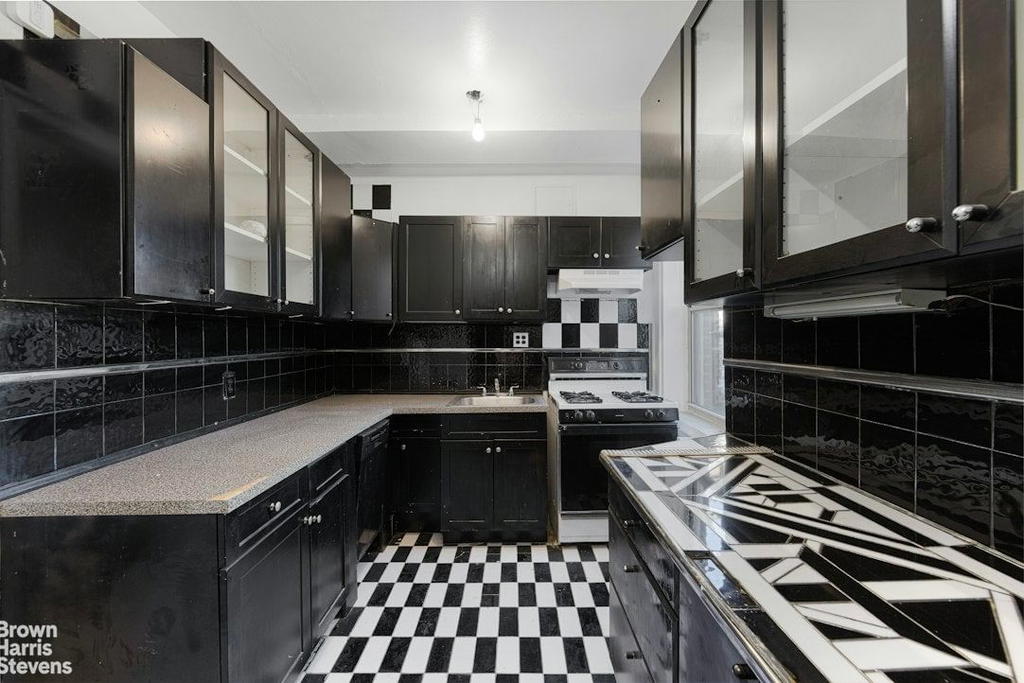 Real estate property located at 110-31 73RD #6K, Queens, Forest Hills, New York City, NY, US