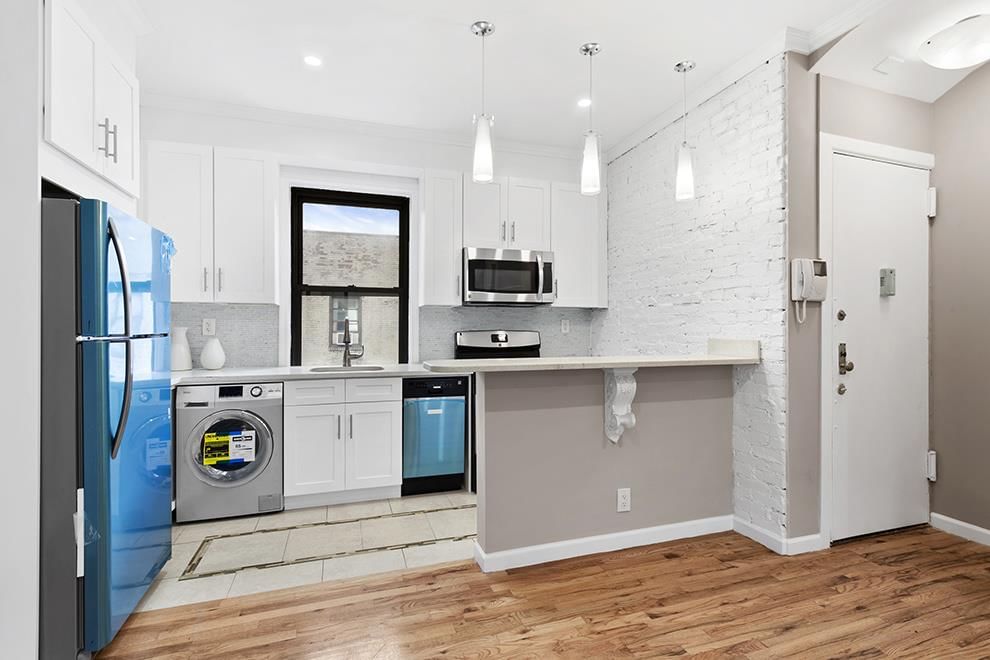Real estate property located at 21-05 33rd #5-G, Queens, Ditmars Steinway, New York City, NY, US