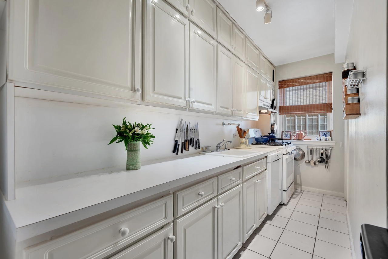 Real estate property located at 434 52ND #6AB, New York, Beekman, New York City, NY, US