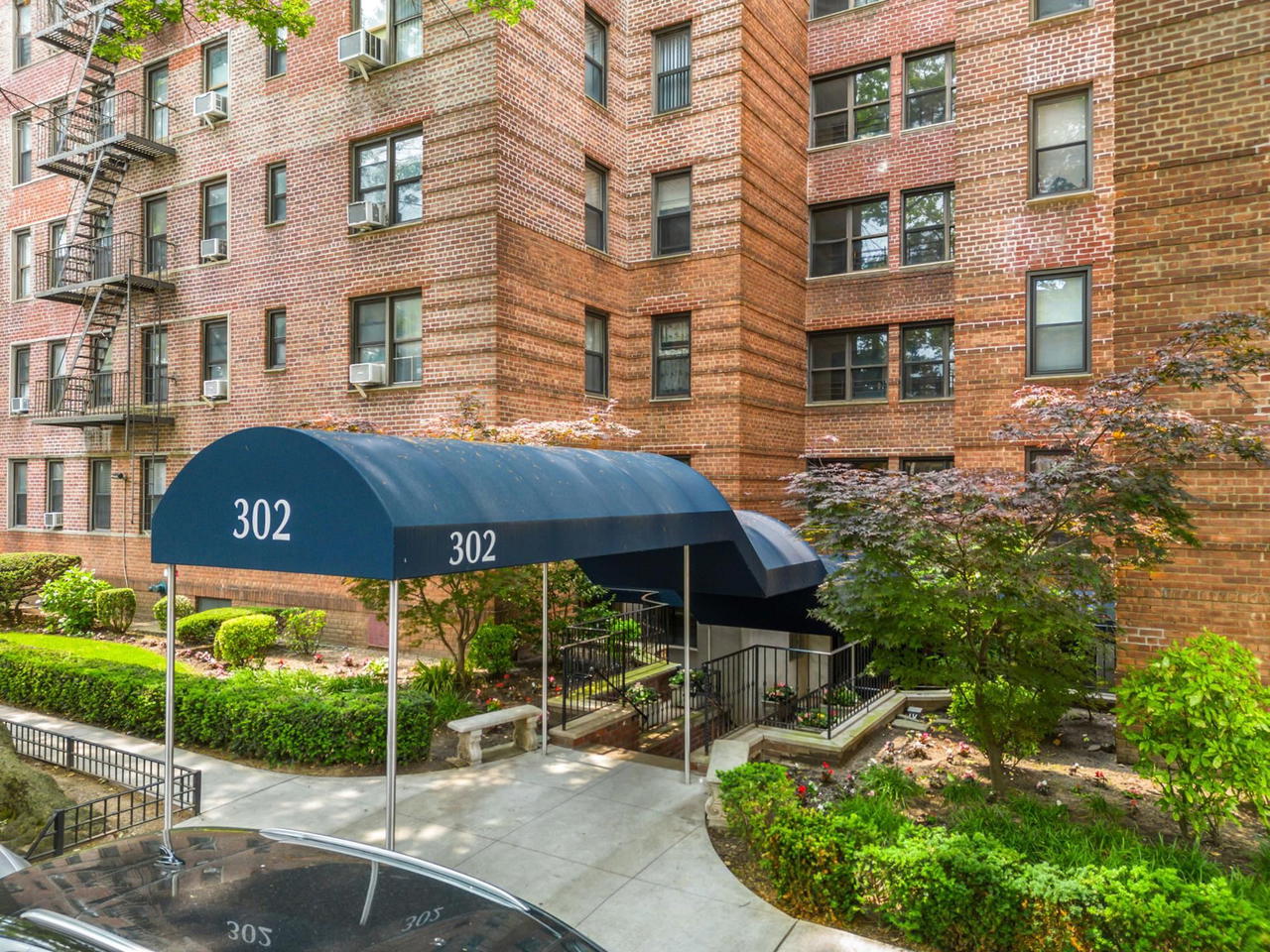 Real estate property located at 302 96th #2-L, Kings, Fort Hamilton, New York City, NY, US